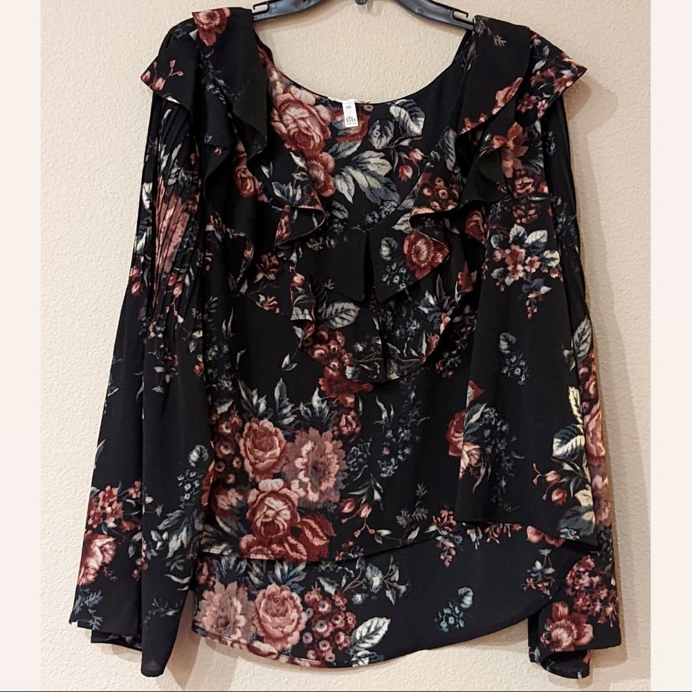 NWOT - Leith Long-Sleeve Black Floral Blouse (Size: 2X)